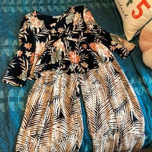 Billabong Top & Pant Set